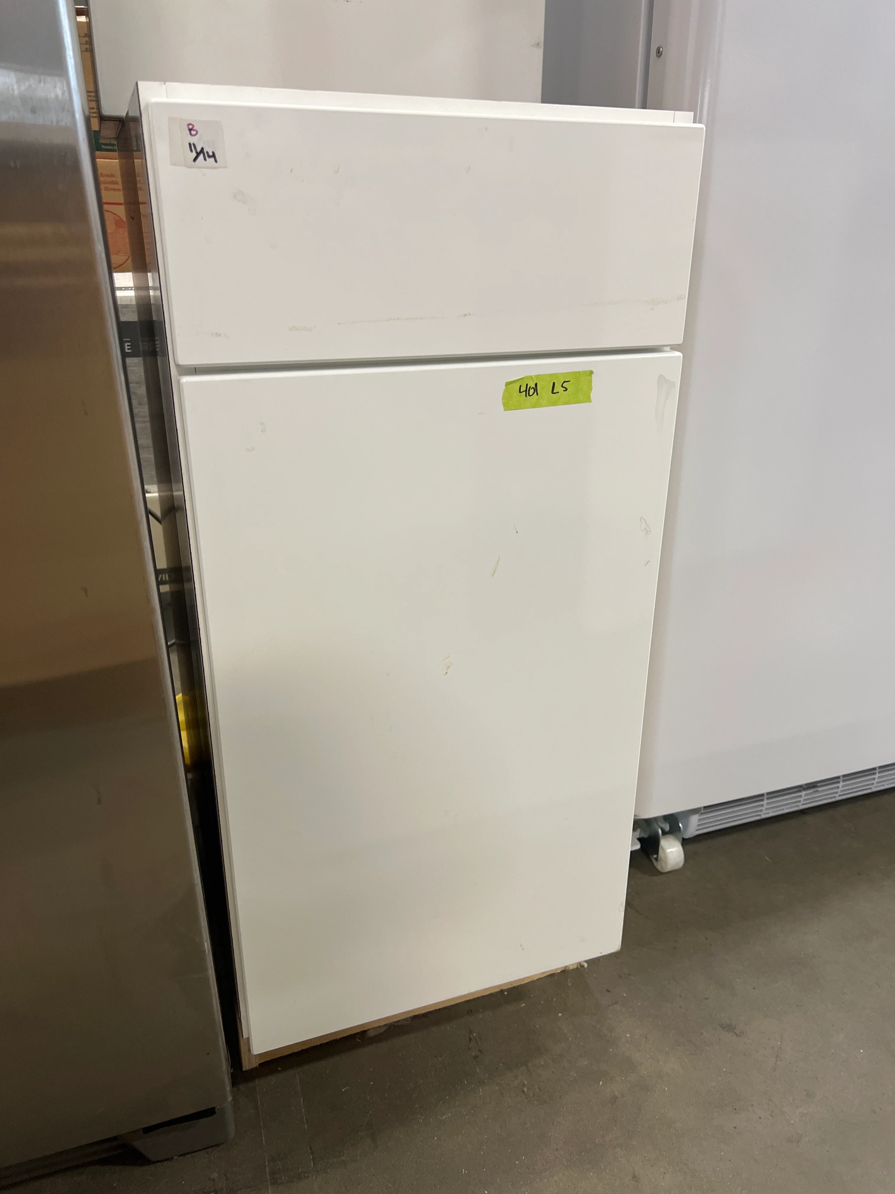 Glossy-White Kitchen Cabinets (sold by the piece) - Image 12