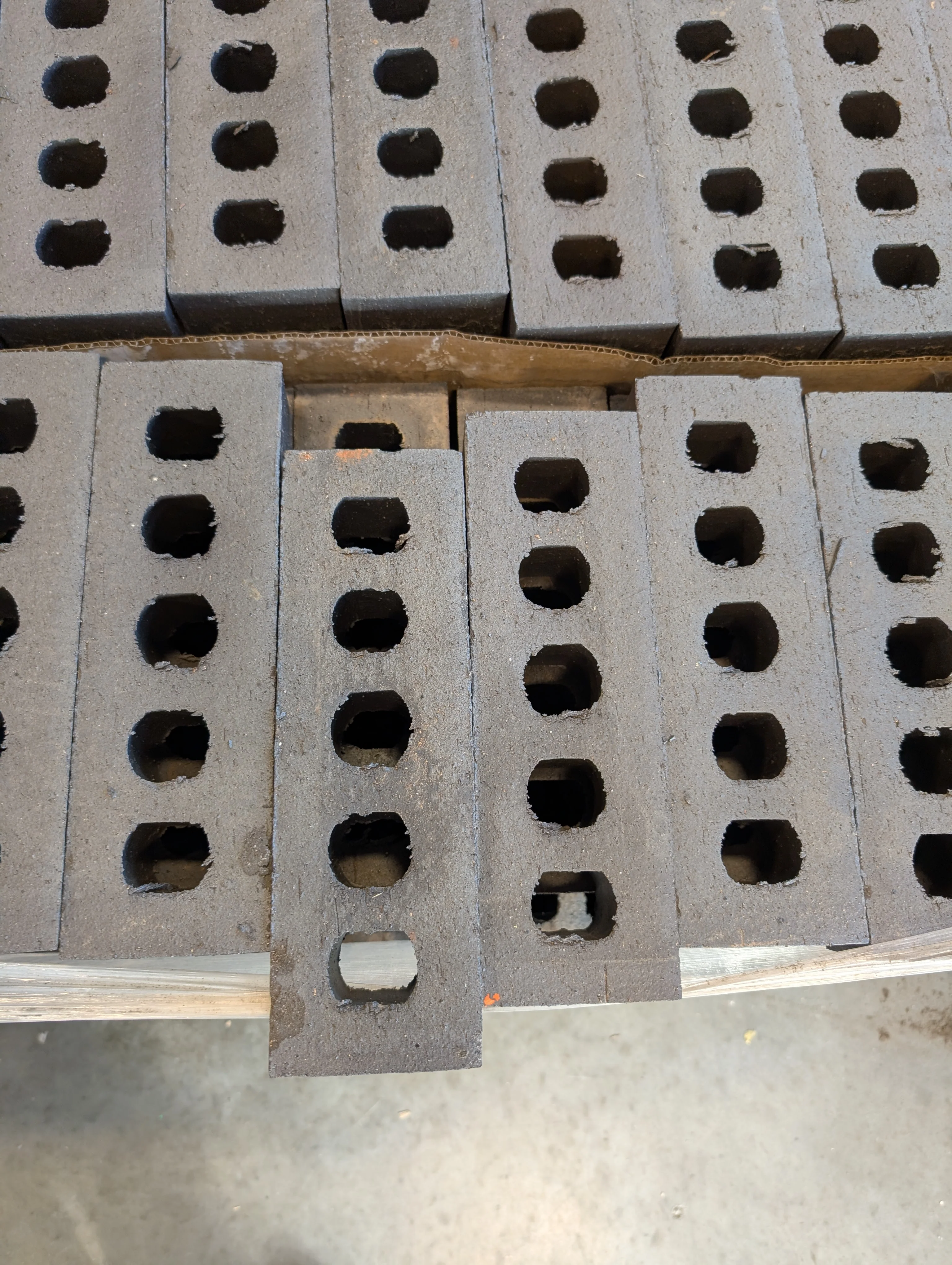 5-Hole Dark Grey Brick (Pallet) (New) - Image 3