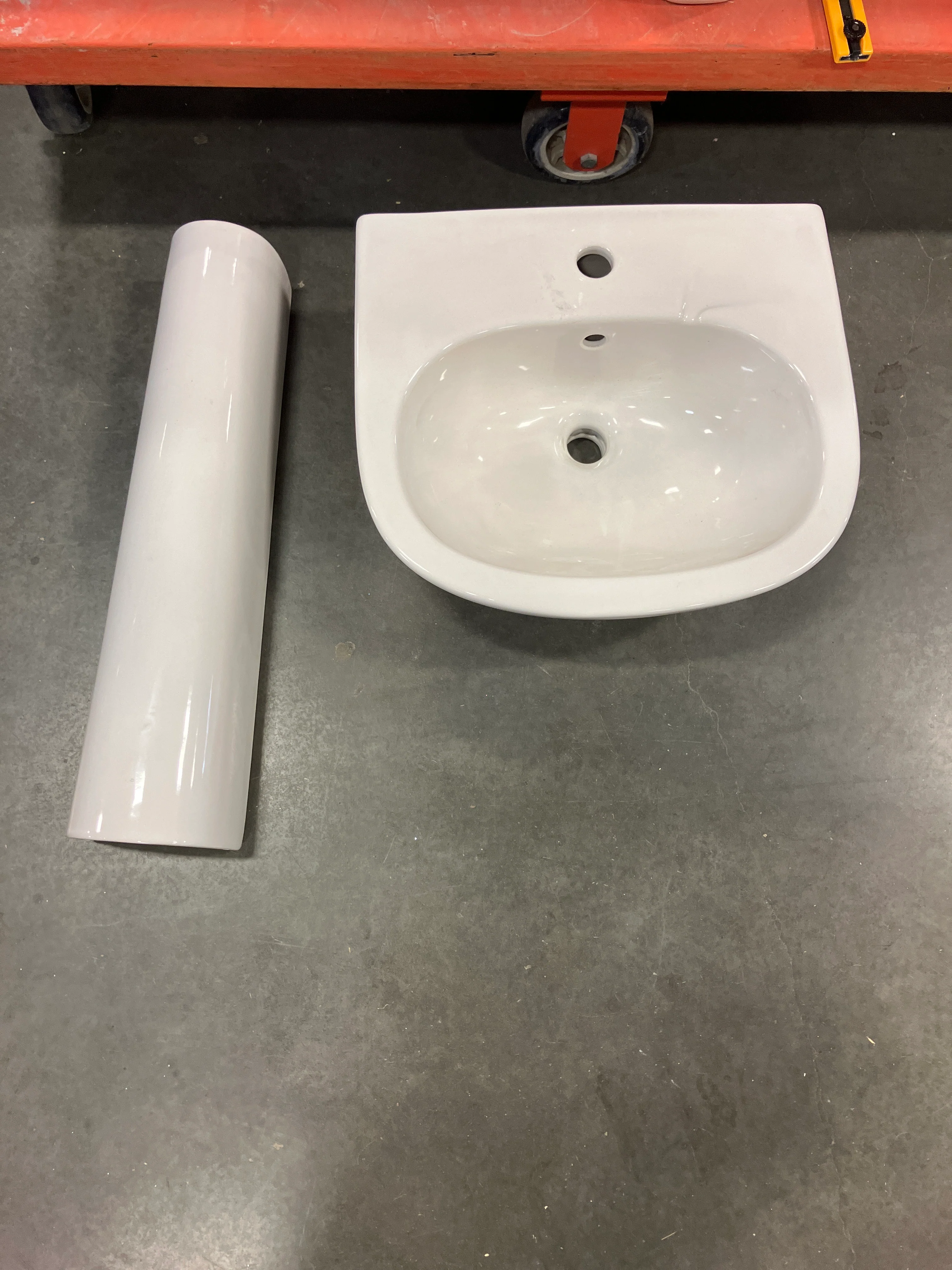 American Standard Compact Klassi Pedestal Sink (New) - Image 2