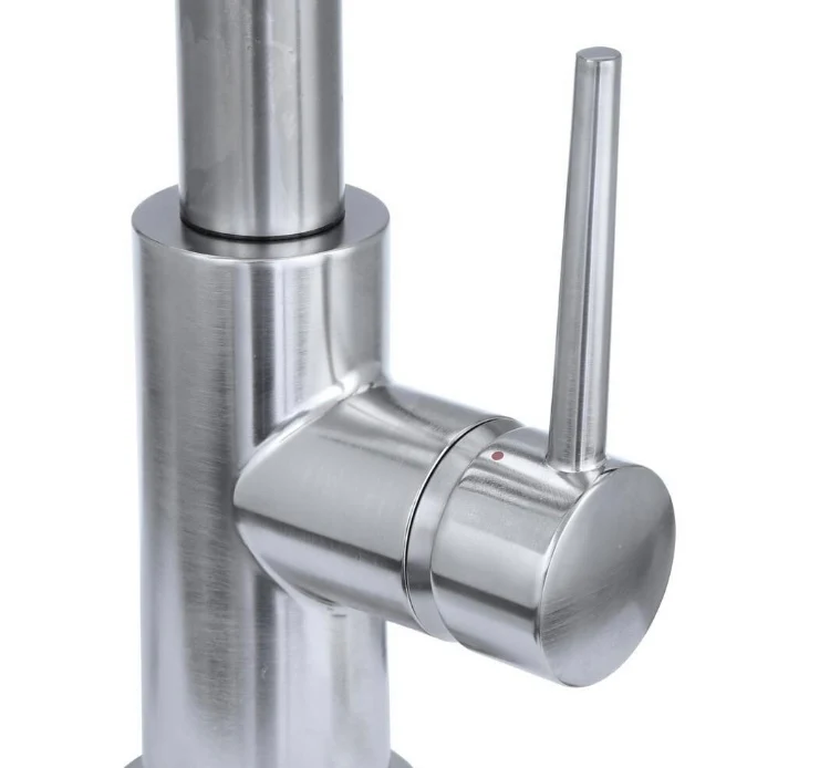 Delta Trinsic Single-Handle Pull-Down Sprayer Bar Faucet with MagnaTite Docking in Arctic Stainless (New) - Image 4