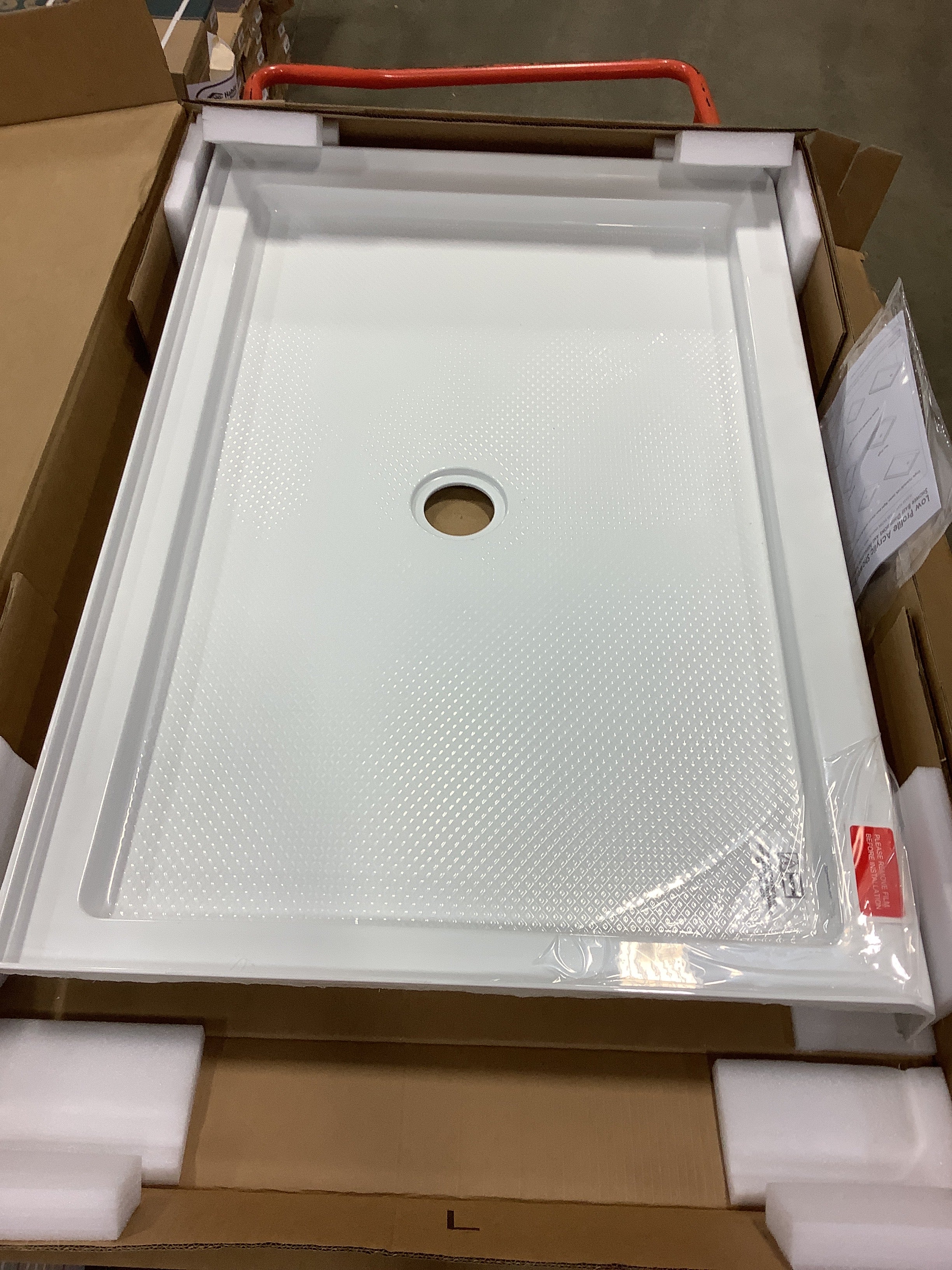 DreamLine SlimLine 32L x 48W x 2.75H in. Acrylic Alcove Shower Base Pan in White, Centre Drain with SlipGrip Slip-Resistant Technology - Image 2