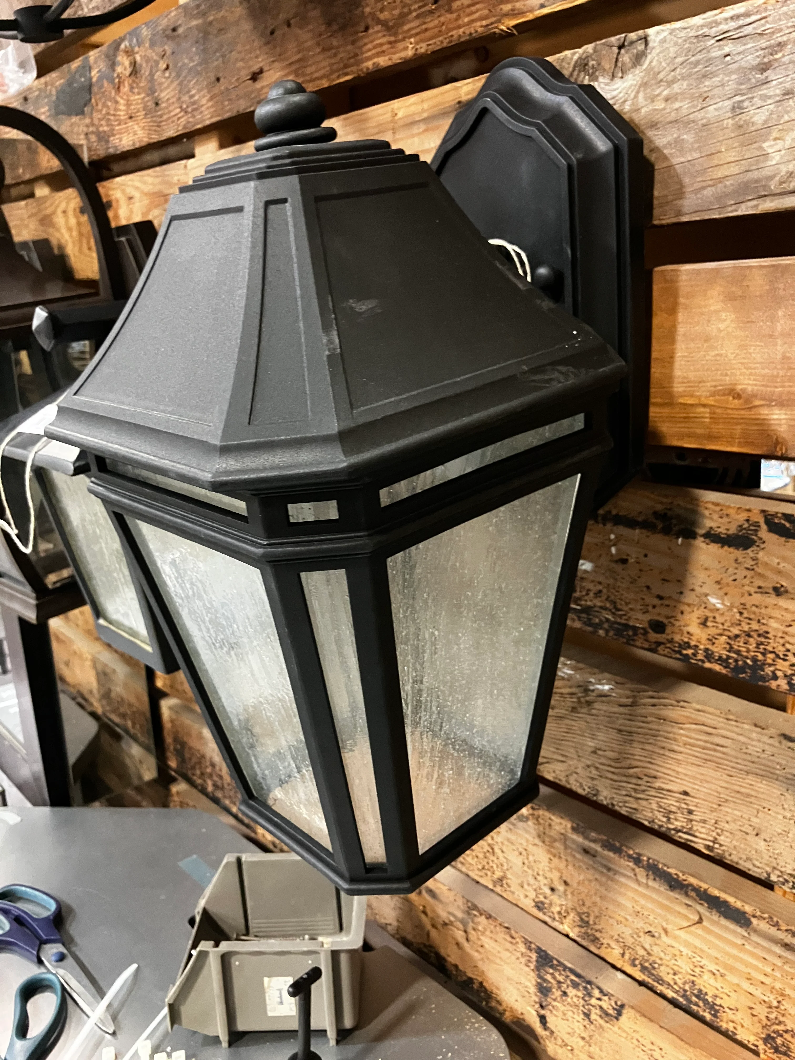 Feiss Londontowne 6.75-in W 1-Light Black Transitional Wall Sconce - Image 3