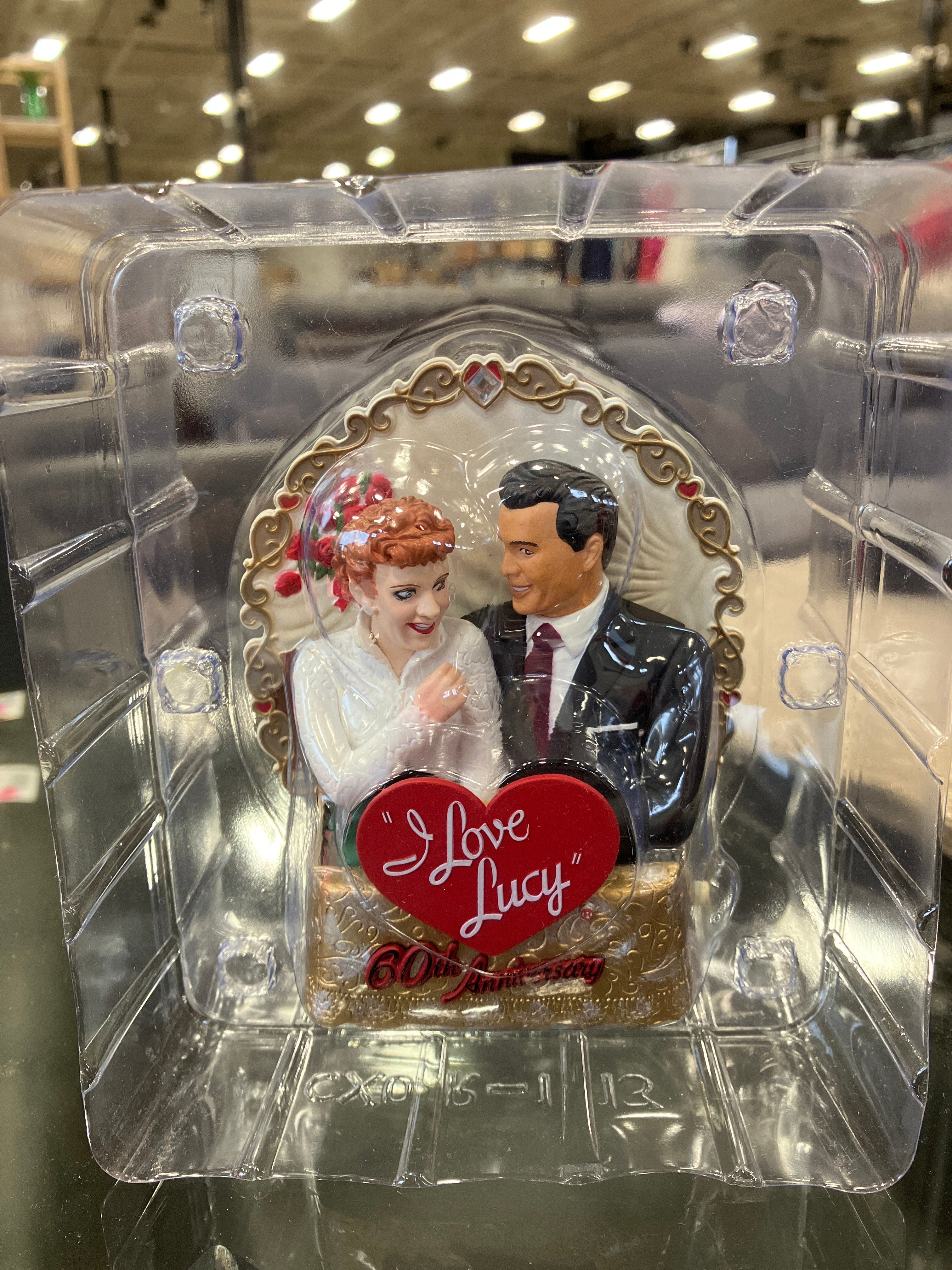 “I Love Lucy” #113 60th Anniversary Carlton Cards Heirloom Collection Christmas Ornament - Image 3