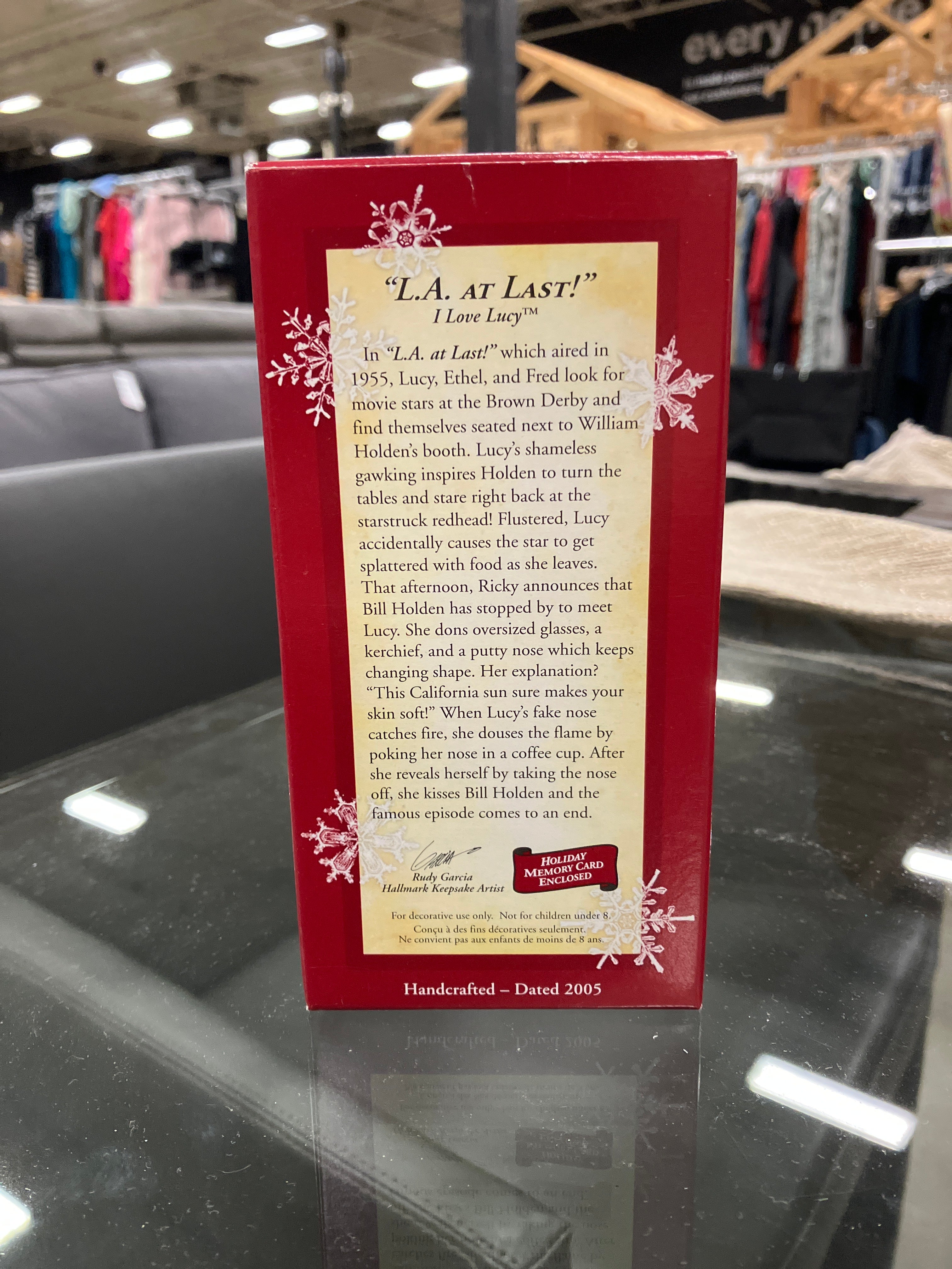 “I Love Lucy” L.A at Last! Hallmark Christmas Ornament - Image 2
