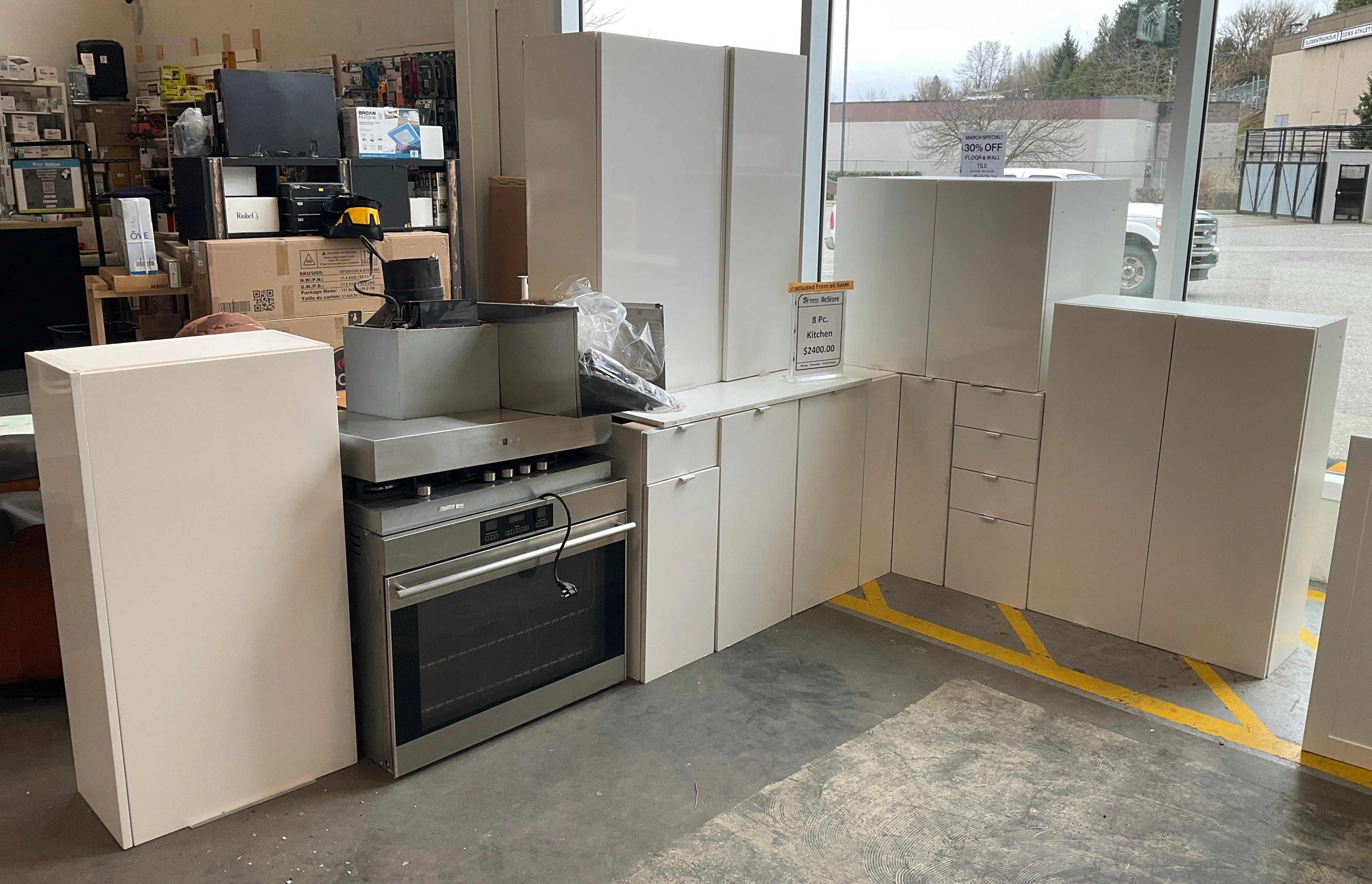 8 Piece Kitchen Cabinet Set in White With Wall Oven and Cooktop(Used) - Image 2