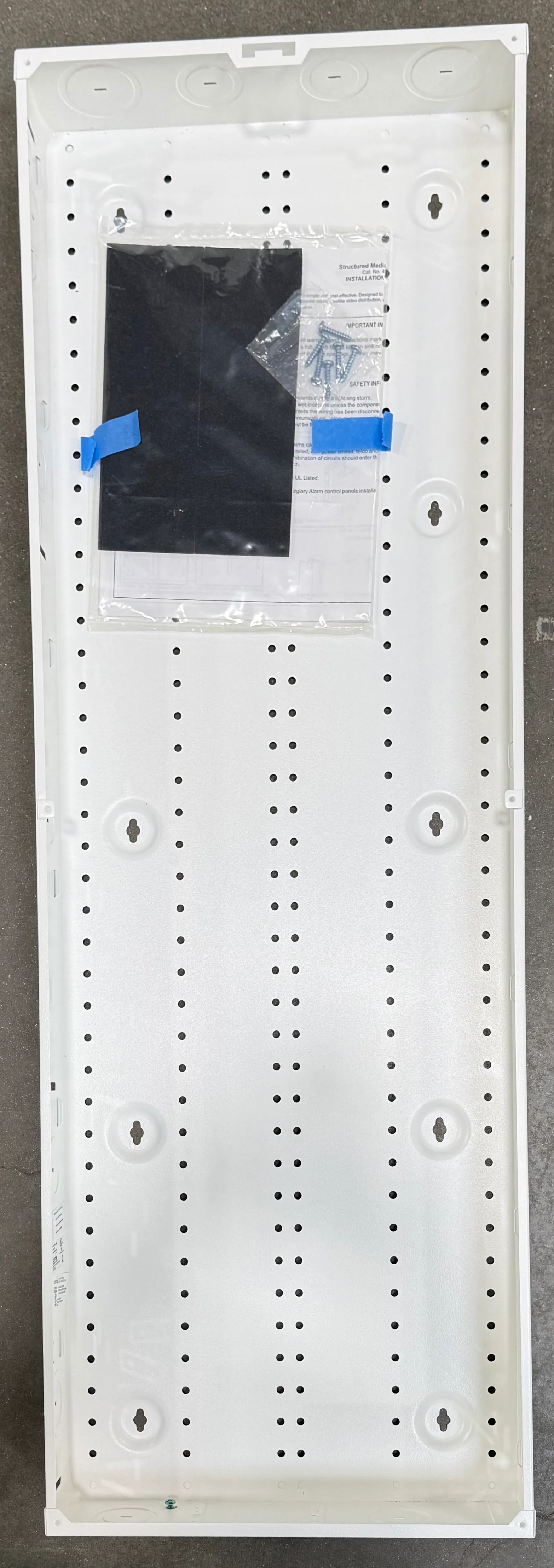 LEVITON 42IN ENCLOSURE WITHOUT COVER (new)