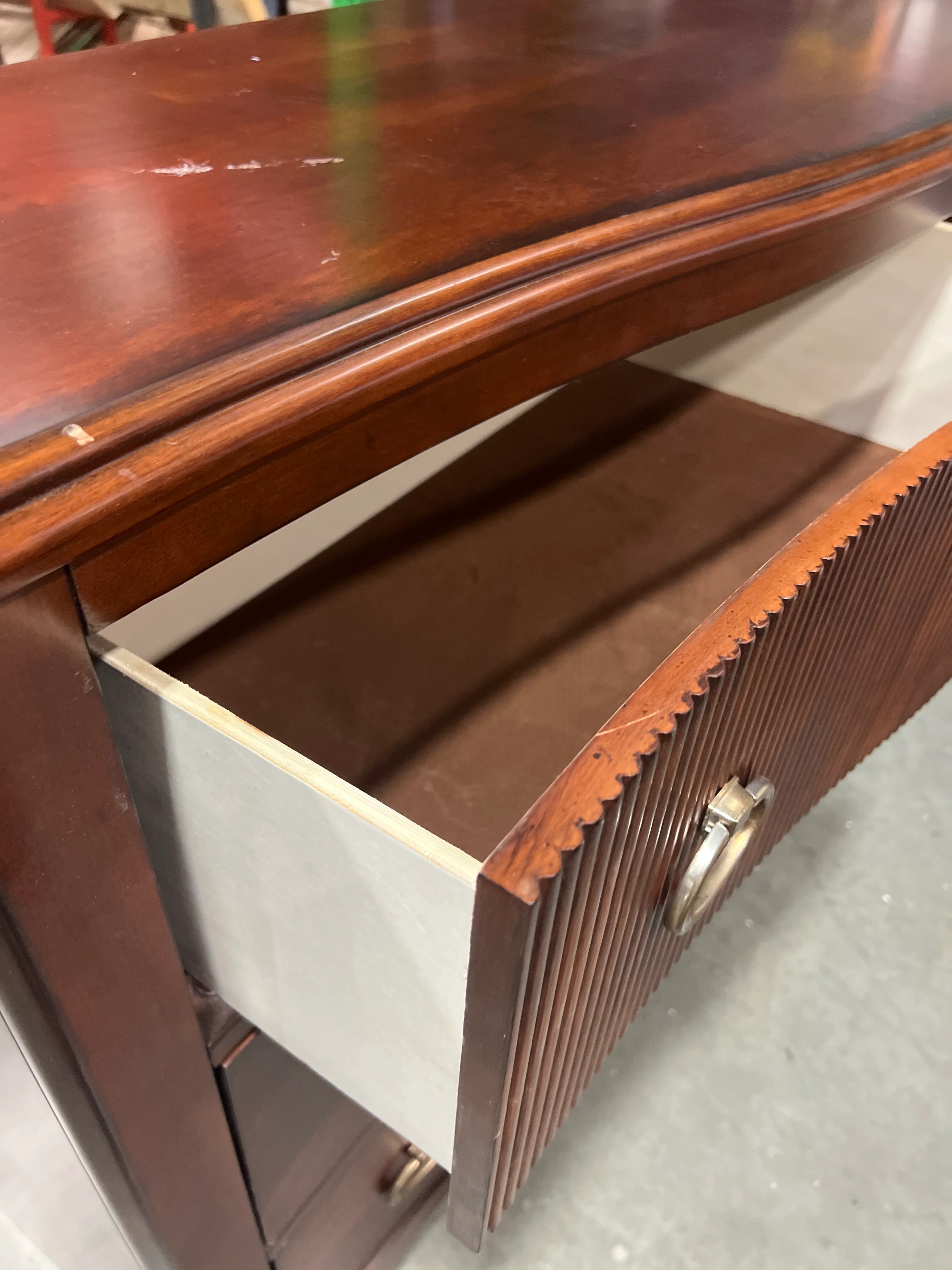 Mahogany/Cherry Tone 6 Drawer Low Dresser (used) - Image 4