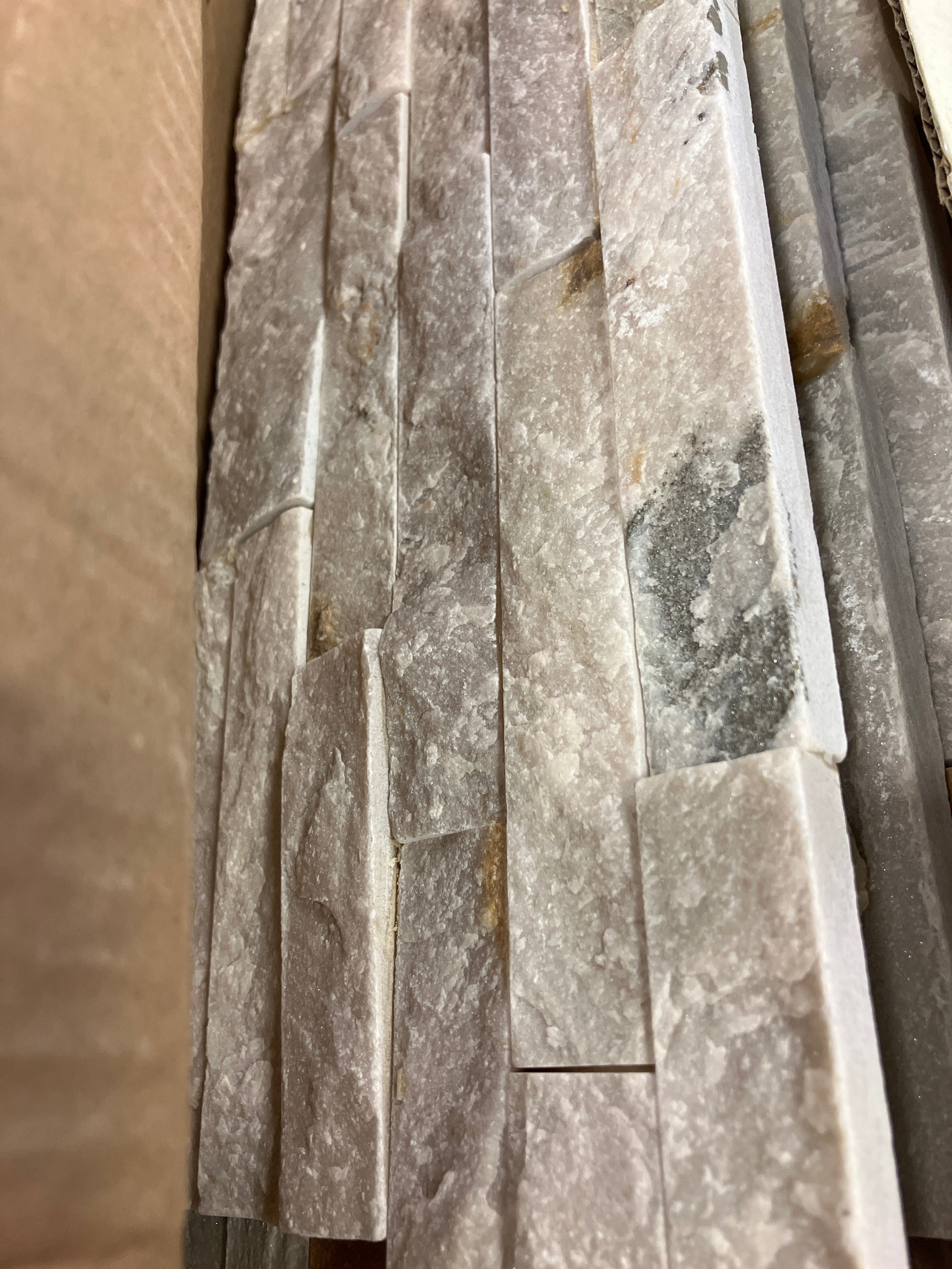 MSI Stone ULC Ledger Panel 6 in. x 24 in. Splitface Marble Wall Tile (6 sq. ft./Case) - Image 2
