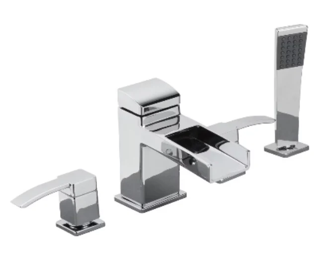Pfister Kamato 2 Handle 4 hole Polished Chrome Tub Faucet/ Bathtub Faucet